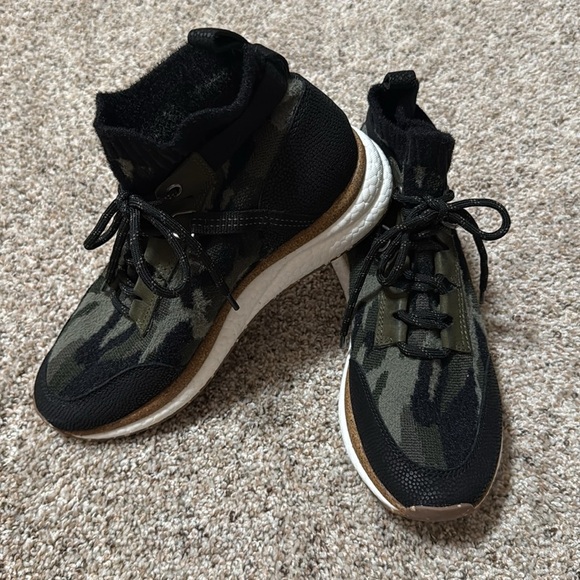 NWOB HYBRID IN PINE HIGH TOP SNEAKERS - Picture 2 of 8